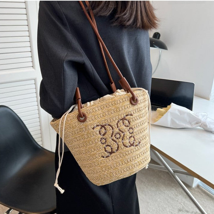 SolunaWeave™ – Nomad Basket Carryall