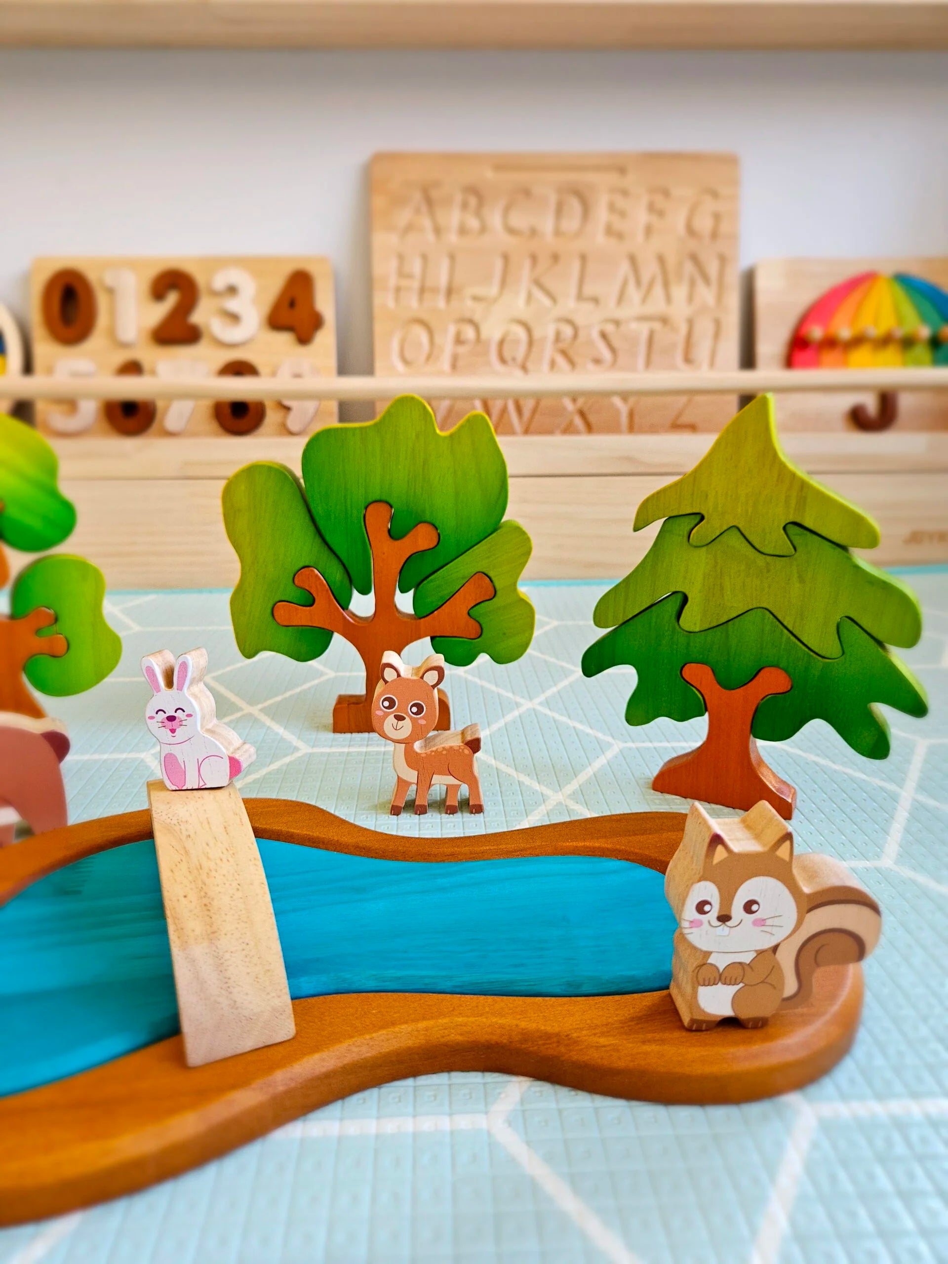 QToys Australia (USA) Woodland Animal Play Set